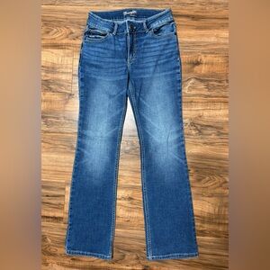 Wrangler Women's Mid Rise boot Cut Size 7x34L